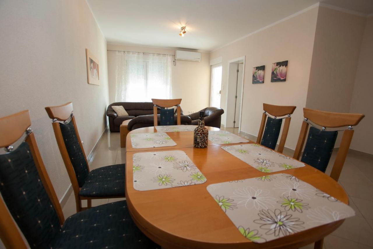 Apartments Damjanovic มาคาร์สกา ภายนอก รูปภาพ