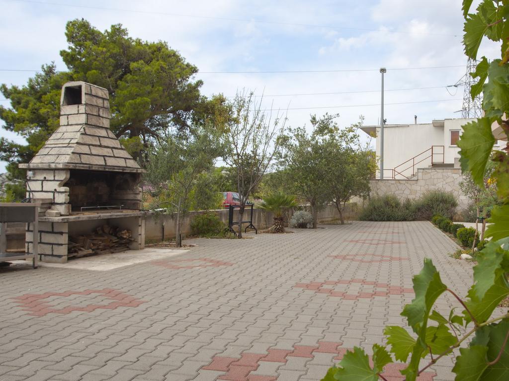 Apartments Damjanovic มาคาร์สกา ภายนอก รูปภาพ