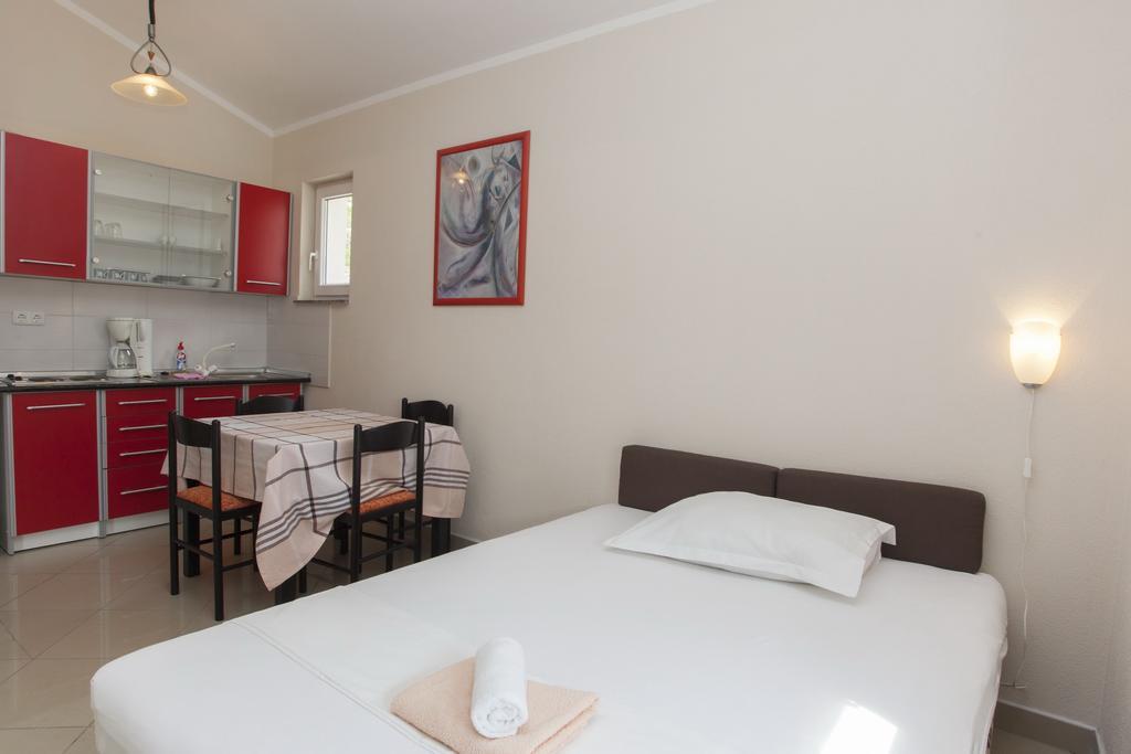 Apartments Damjanovic มาคาร์สกา ห้อง รูปภาพ