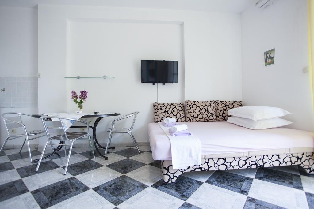 Apartments Damjanovic มาคาร์สกา ภายนอก รูปภาพ