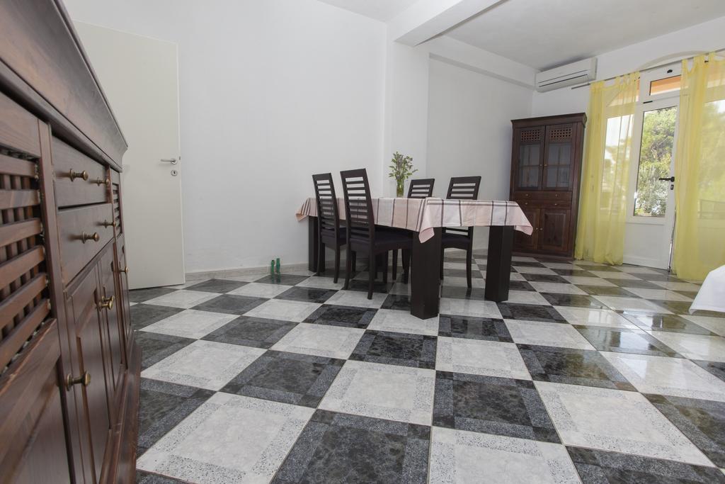 Apartments Damjanovic มาคาร์สกา ภายนอก รูปภาพ