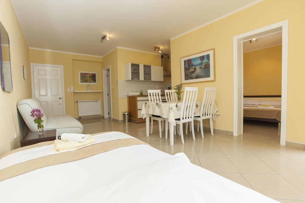 Apartments Damjanovic มาคาร์สกา ภายนอก รูปภาพ
