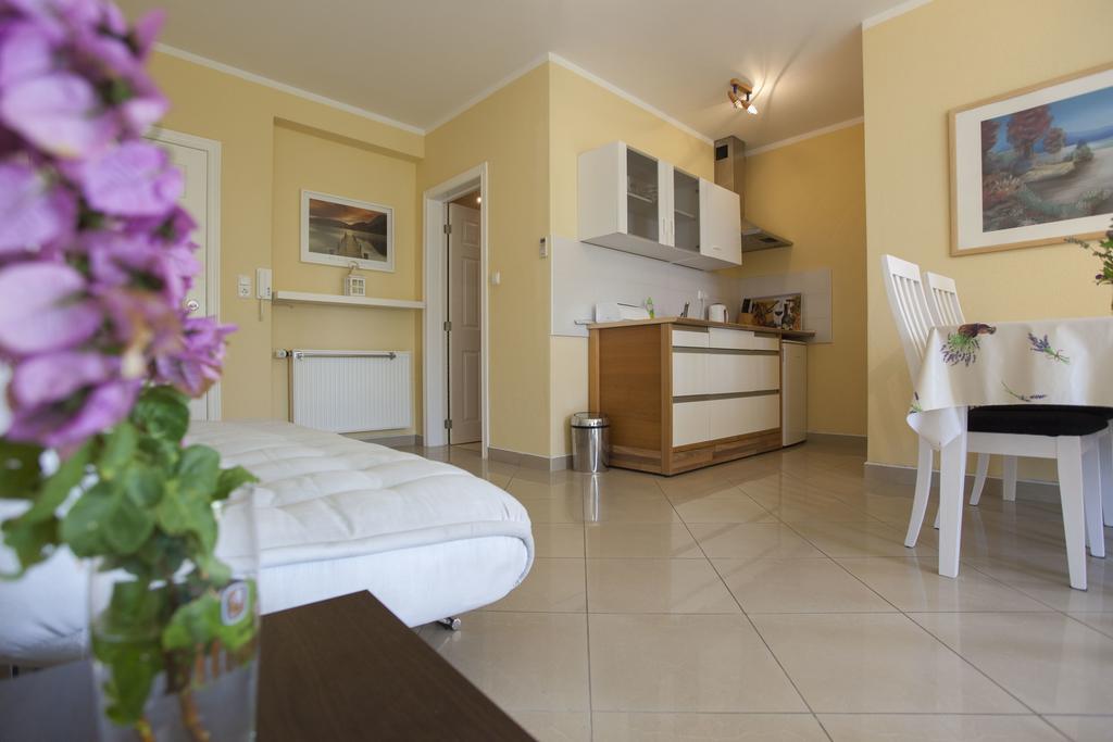 Apartments Damjanovic มาคาร์สกา ภายนอก รูปภาพ