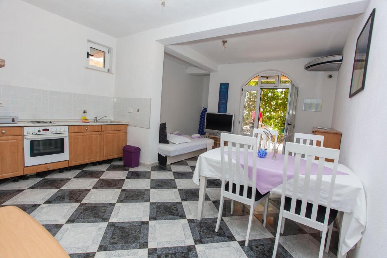 Apartments Damjanovic มาคาร์สกา ภายนอก รูปภาพ