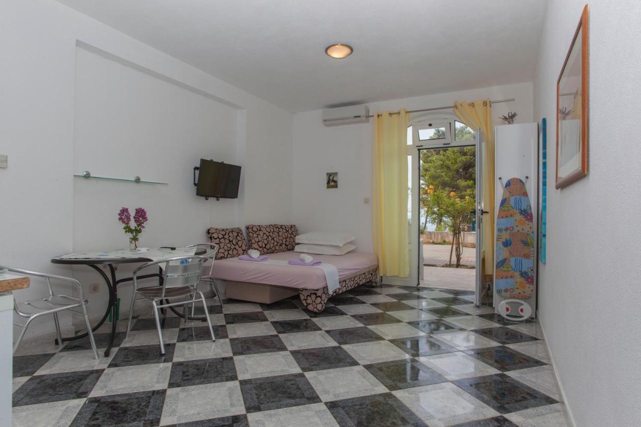 Apartments Damjanovic มาคาร์สกา ภายนอก รูปภาพ